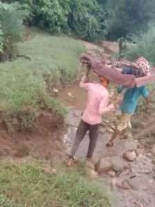 Alirajpur pregnant woman kept suffering from pain