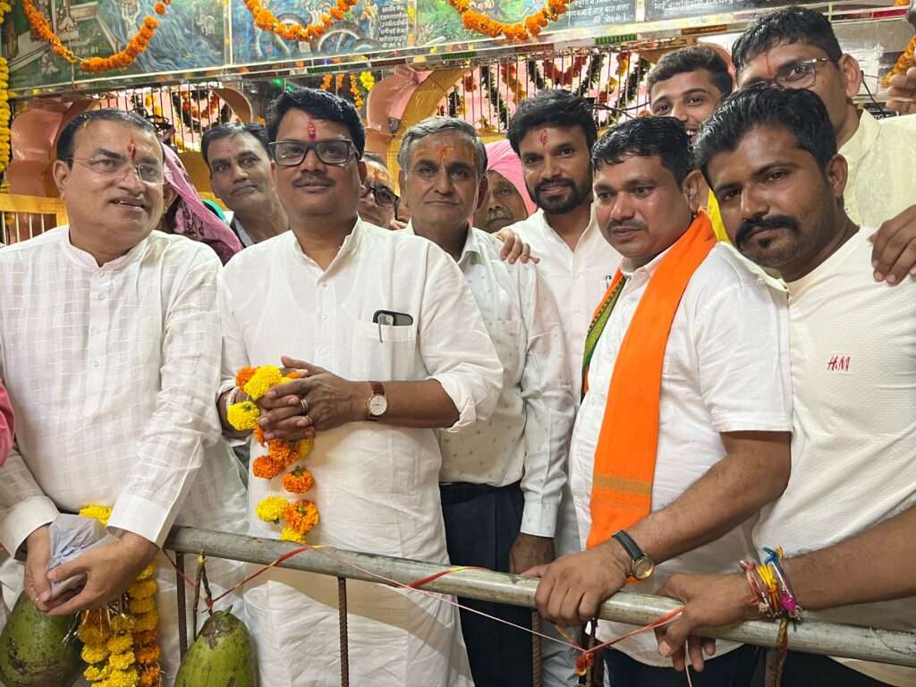 Cabinet minister visit charbhuja dham temple khattali