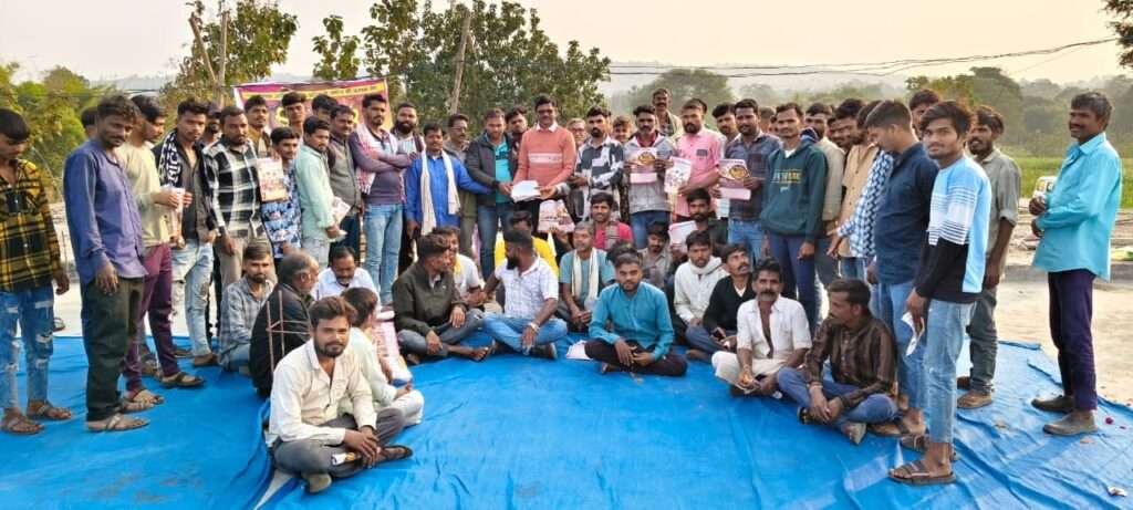 अलीराजपुर- शादी में दो से अधिक डीजे होने पर जुर्माना: विदेशी शराब पूर्णतः प्रतिबन्ध पर सहमति बनी 