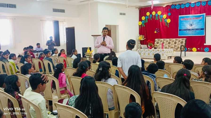 ऑनलाइन दुनिया में भी स्ट्रीट स्मार्ट बनें - प्रो. रावल