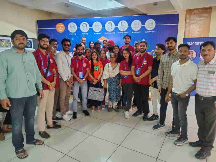 भारतीय पत्रकारिता महोत्सव 2025: 'एआई परिवर्तन' विषय पर रिपोर्टिंग के लिए नगद पुरस्कार से सम्मानित