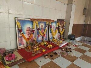 नवरात्रि पर्व पर गायत्री प्रज्ञा मंडल ने किया नौ दिवसीय गायत्री यज्ञ, 250 कन्याओं ने किया कन्या भोज