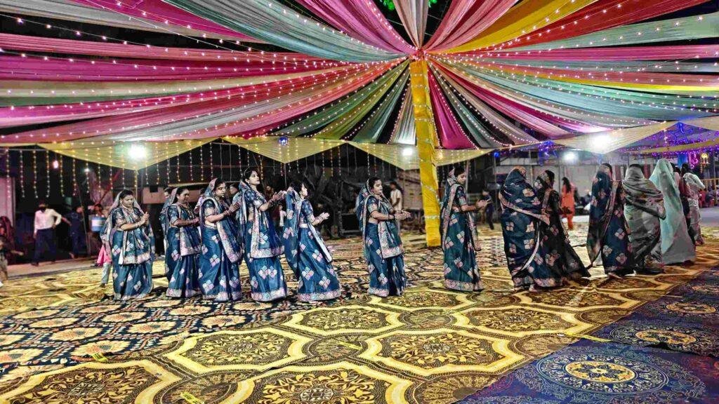 खट्टाली में शारदीय नवरात्र महोत्सव की धूम; चौथे दिन गरबा-डांडिया पर झूमे श्रद्धालु; बिजली कटौती से ग्रामीण परेशान